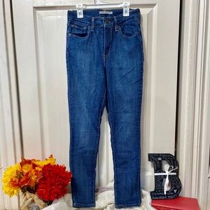 Levi’s 721 High Rise Skinny Jeans